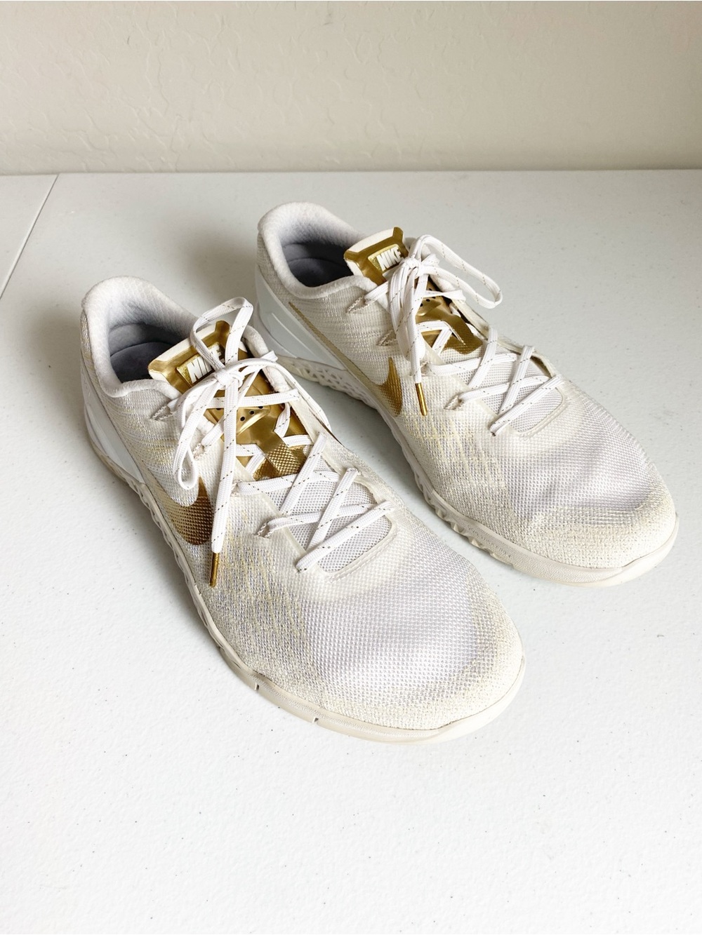 Nike Metcon 3 AMP Cross-Training Shoes White/Metallic Gold Size 11
